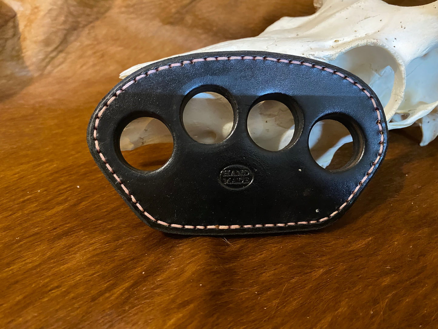 LEATHER KNUCKLES