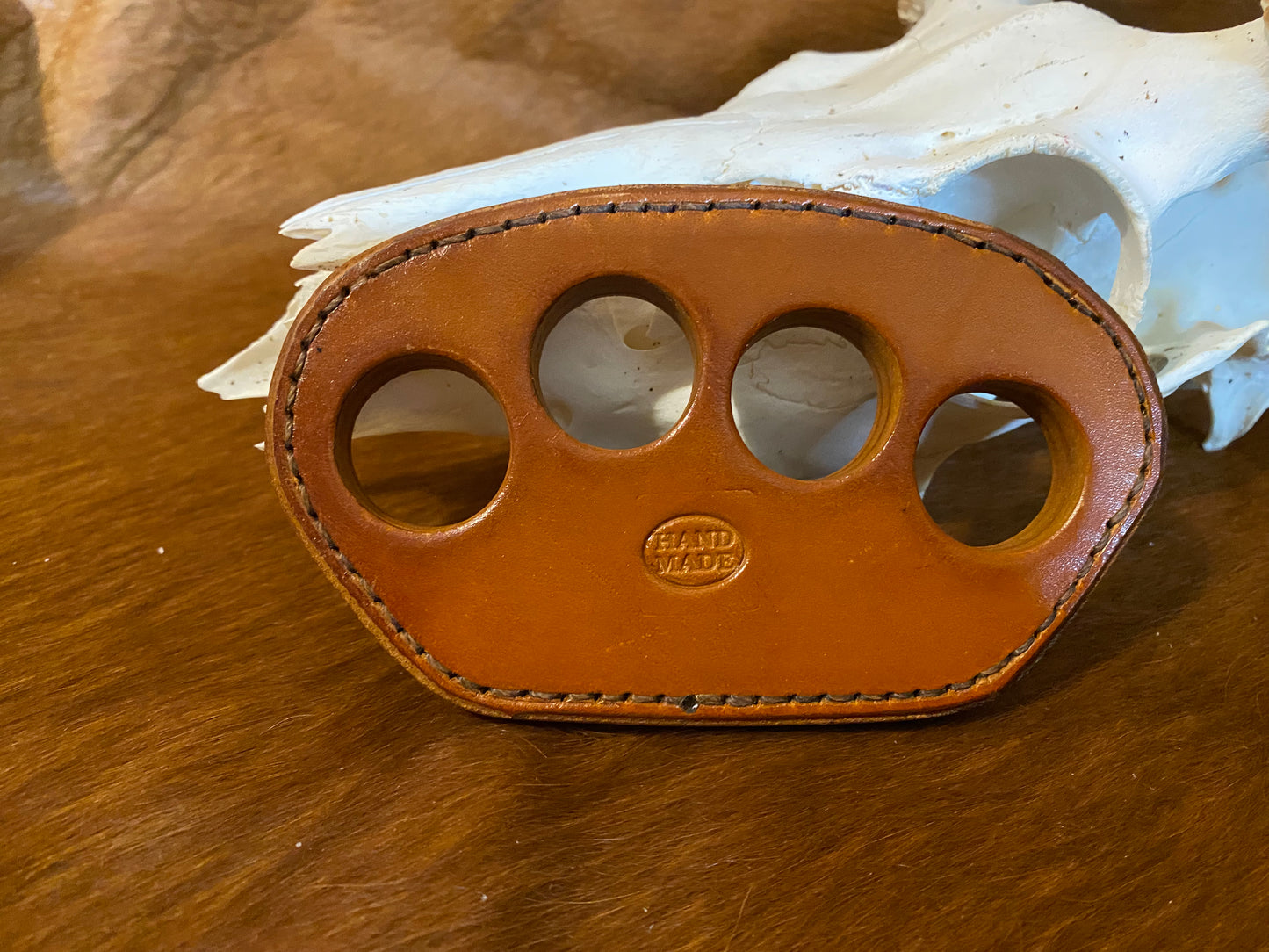 LEATHER KNUCKLES