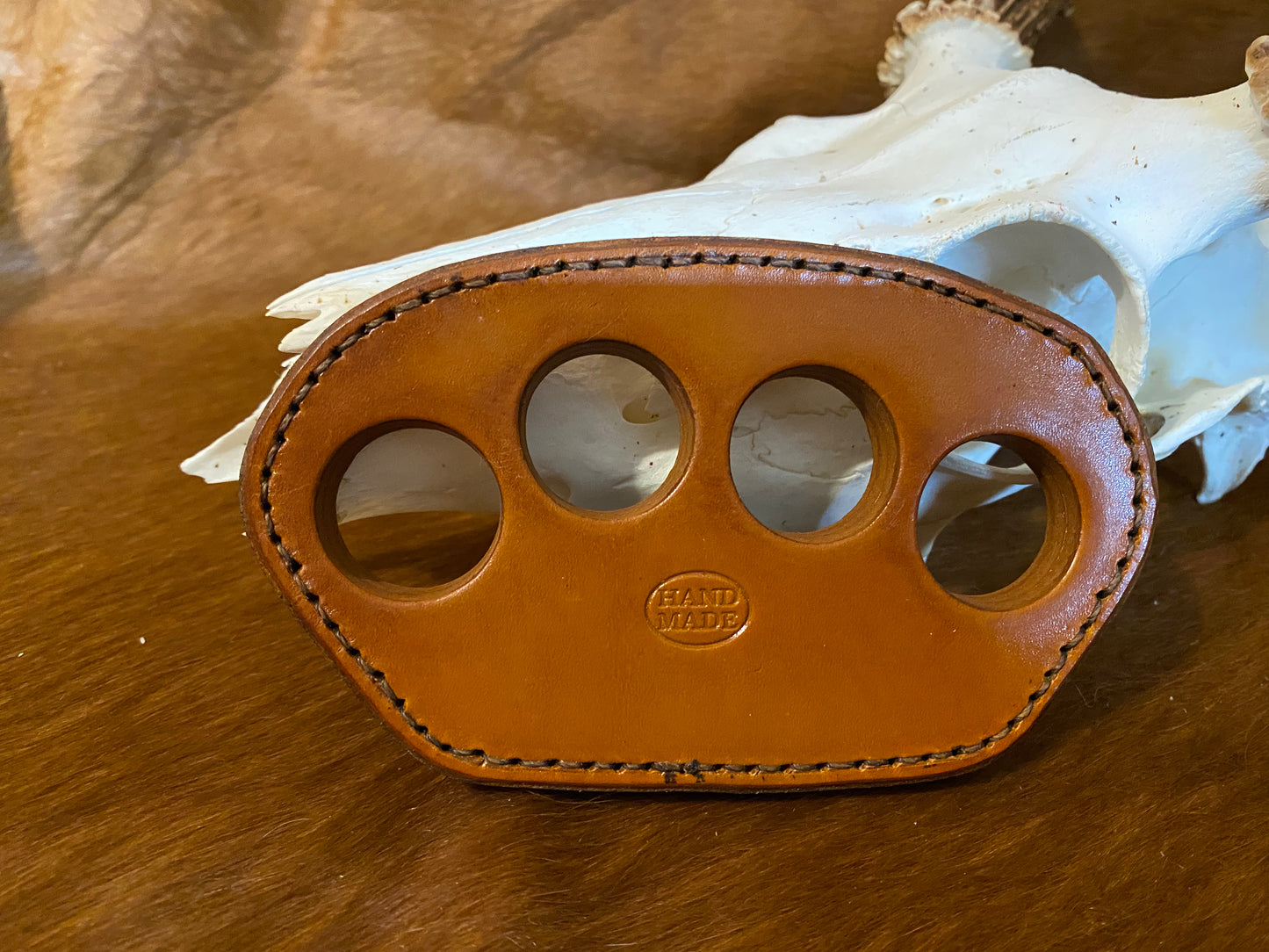 LEATHER KNUCKLES