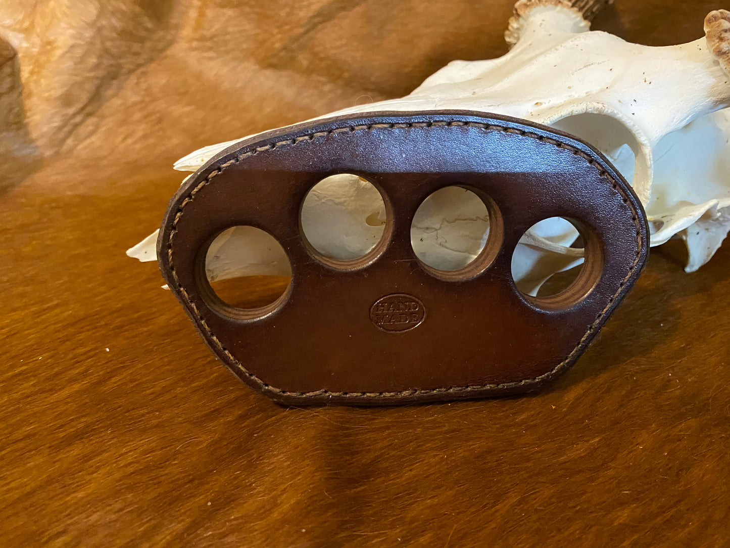 LEATHER KNUCKLES