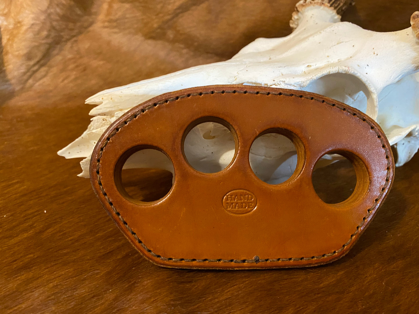 LEATHER KNUCKLES